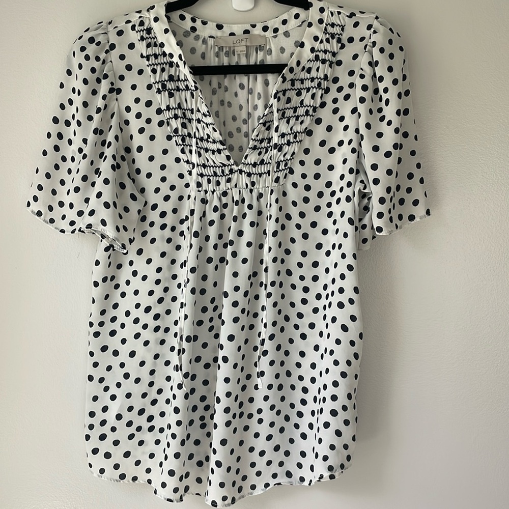 Loft size S black and white polka dot sort sleeve top with smocking and tie